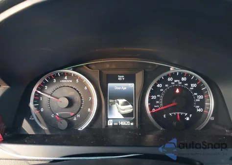 2017 Toyota Camry Se z USA, uszkodzony, nr VIN 4T1BF1FK3HU402584